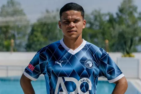 أولى صفقات الصيف.. بيراميدز يعلن ضم البرازيلي إيفرتون دا سيلفا